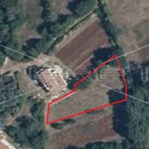 Istra, Juršići, odlično građevinsko zemljište 820 m2 , mirno naselje