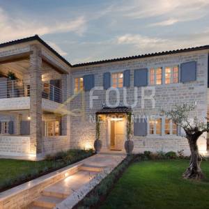 Istra, Kanfanar, luksuzna i dizajnerski namještena vila s bazenom