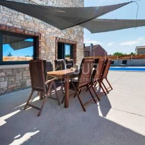 Istra, Kanfanar, luksuzna kamena villa s bazenom