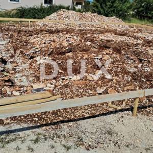 ISTRA, KANFANAR- Moderna kuća 195 m2 sa bazenom u izgradnji!