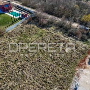 ISTRA, KANFANAR (MRGANI) - Građevinsko zemljište s parvomočnom garđevinskom dozv