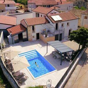 ISTRA, KANFANAR - Šarmantna vila u središtu Istre