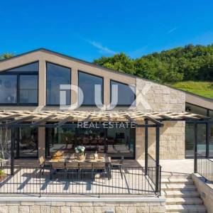 ISTRA, KAŠĆERGA - luksuzna vila s bazenom i okućnicom smještena u središnjoj Istri