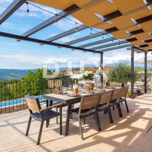 ISTRA, KAŠĆERGA - luksuzna vila s bazenom i okućnicom smještena u središnjoj Istri
