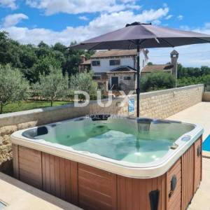 ISTRA, KAŠTELIR - Luksuzna vila s bazenom
