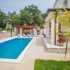 Istra, Kaštelir, vila s bazenom