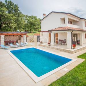 Istra, Kaštelir, vila s bazenom