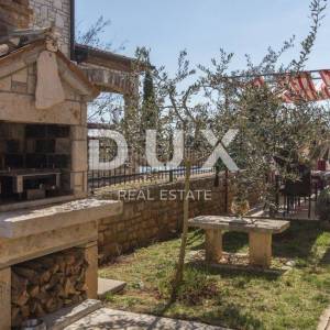 ISTRA, KAŠTELIR - Vila s predivnim pogledom na more 