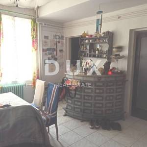 ISTRA, KAVRAN Kuća s apartanom, dvorištem i garažom - BLIZINA MORA!!