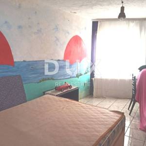 ISTRA, KAVRAN Kuća s apartanom, dvorištem i garažom - BLIZINA MORA!!