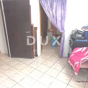 ISTRA, KAVRAN Kuća s apartanom, dvorištem i garažom - BLIZINA MORA!!