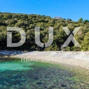 ISTRA, KAVRAN – Poljoprivredno zemljište uz cestu, 19.335 m², 1km od mora i plaža