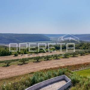 Istra, Krasica - građevinsko zemljište s projektom i dozvolom s pogledom na more