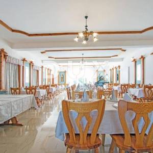ISTRA, KRNICA - Hotelski kompleks u blizini mora