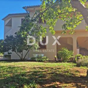 ISTRA, LABIN - Apartmanska kuća u predgrađu
