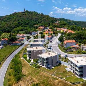ISTRA, LABIN - Atraktivan stan s pogledom na more