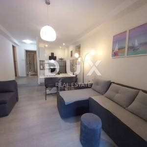 ISTRA, LABIN - Atraktivna apartmanska kuća s bazenom