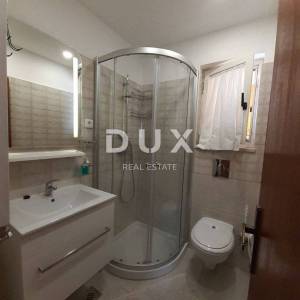 ISTRA, LABIN - Atraktivna apartmanska kuća s bazenom