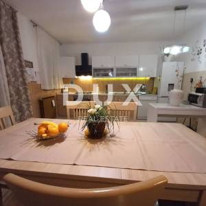 ISTRA, LABIN - Atraktivna apartmanska kuća s bazenom