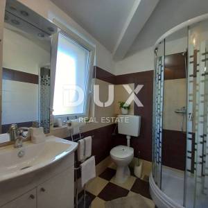 ISTRA, LABIN - Atraktivna apartmanska kuća s bazenom