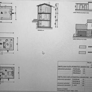 ISTRA, LABIN - Besprijekorna kamena kuća s bazenom