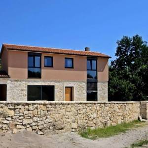 ISTRA, LABIN - Besprijekorna kamena kuća s bazenom