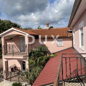 ISTRA, LABIN - Dvije kuće s pripadajućim bazenima