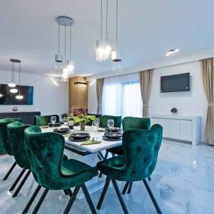 ISTRA, LABIN - Elegantna kuća s bazenom