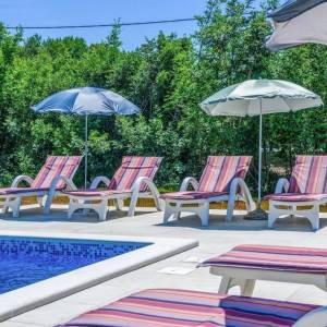 ISTRA, LABIN - Elegantna novogradnja s bazenom