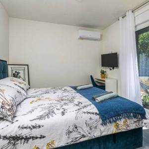 ISTRA, LABIN - Elegantna novogradnja s bazenom