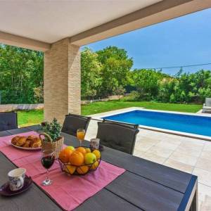 ISTRA, LABIN - Elegantna novogradnja s bazenom