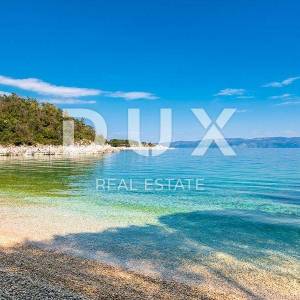 ISTRA, LABIN - Građevinsko zemljište 1362 m² za vilu, stambenu zgradu - stanove, obiteljsku kuću