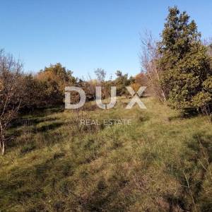 ISTRA, LABIN - Građevinsko zemljište 1362 m² za vilu, stambenu zgradu - stanove, obiteljsku kuću