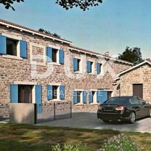 ISTRA, LABIN - Kamena kuća s projektom i građevinskom dozvolom