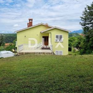 ISTRA, LABIN - Komforna kuća s prostranom okućnicom