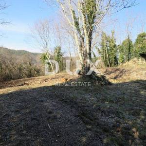 ISTRA, LABIN, KRŠAN - Zemljište s 9 kamenih objekata u jednoj cjelini, panoramski pogled. Rijetkost na tržištu!!