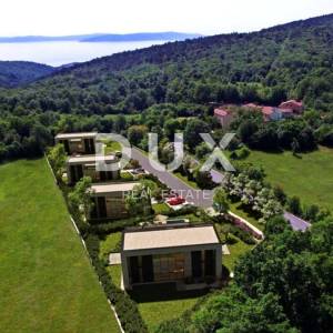 ISTRA, LABIN - Kuća modernog dizajna s bazenom