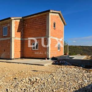 ISTRA, LABIN - Kuća s bazenom i panoramskim pogledom