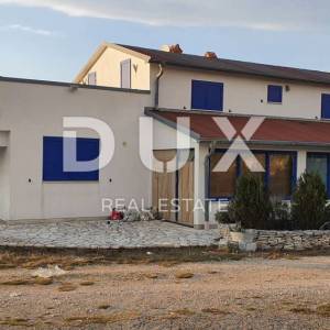ISTRA, LABIN - Kuća s bazenom na potpunoj osami okružena zelenilom