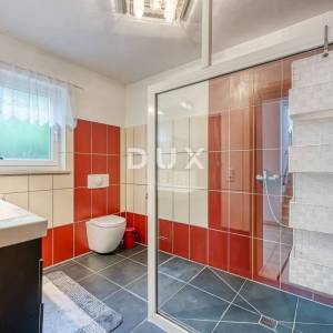 ISTRA, LABIN - Kuća s bazenom u blizini mora
