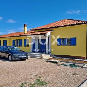 ISTRA, LABIN - Kuća s neodoljivo prostranom okućnicom