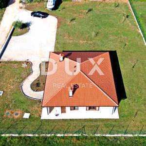 ISTRA, LABIN - Kuća s prostranom okućnicom u predgrađu