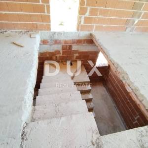 ISTRA- LABIN- Kuća u roh bau fazi!