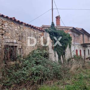 ISTRA, LABIN - Kuća za adaptaciju s konobom i garažom
