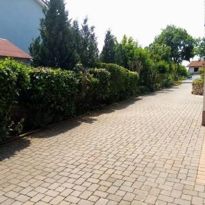ISTRA, LABIN - Lijepa kuća blizu grada s uređenom okućnicom