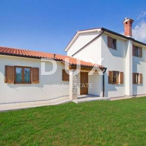 ISTRA, LABIN - Lijepa vila s bazenom u zelenom okruženju