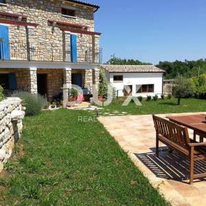  ISTRA, LABIN - Luksuzna kamena kuća s bazenom