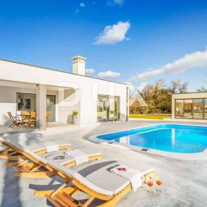 ISTRA, LABIN - Luksuzna vila s bazenom u blizini Labina