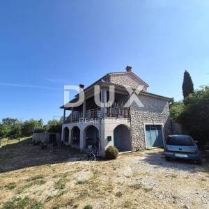 ISTRA, LABIN - Neponovljiva mediteranska kuća na potpunoj osami, s pogledom koji ostavlja bez daha