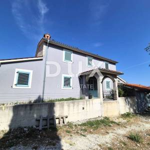 ISTRA, LABIN - Neponovljiva mediteranska kuća na potpunoj osami, s pogledom koji ostavlja bez daha